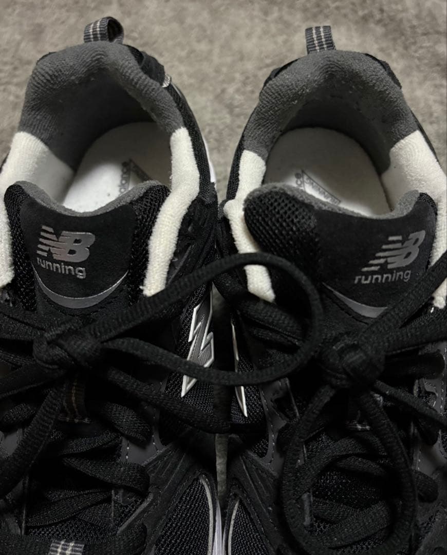 New Balance スニーカー ブラック/ホワイト　MR530cc