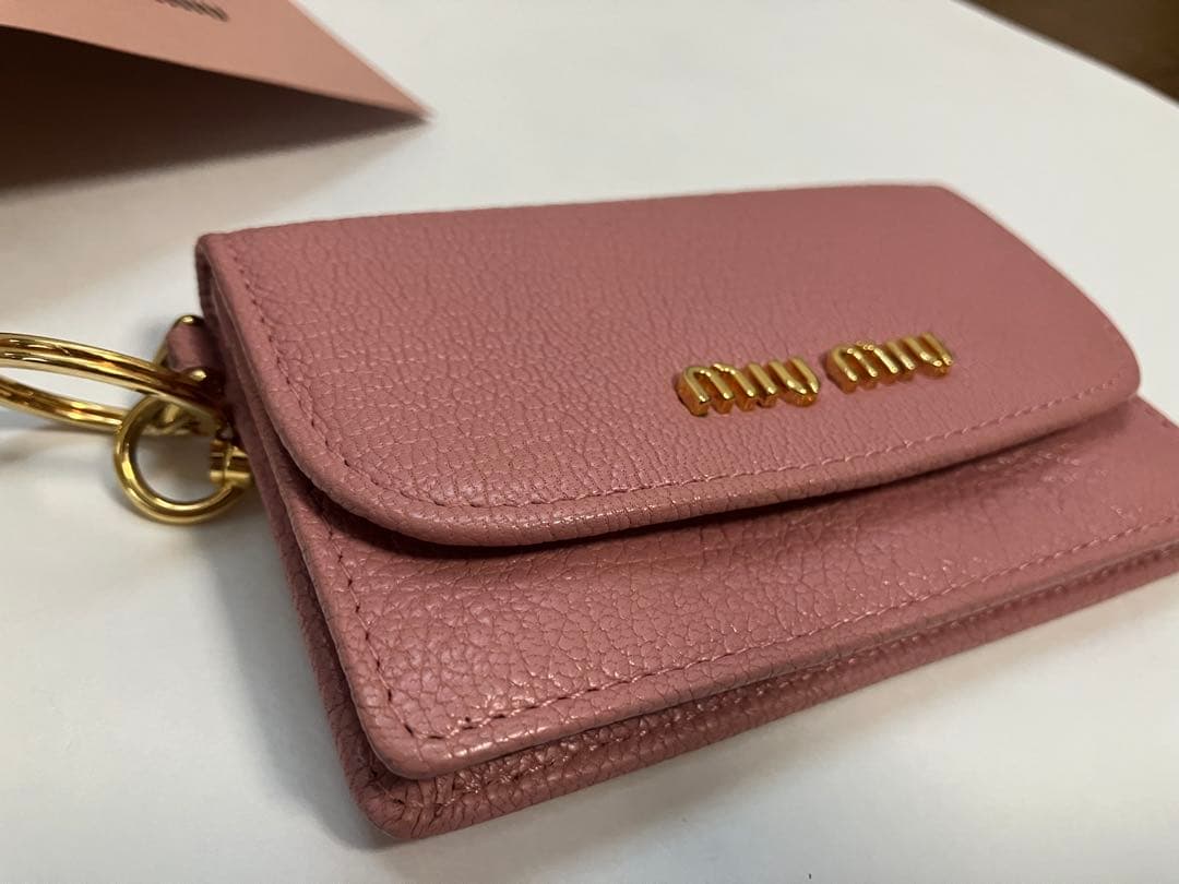 MIUMIU ミュウミュウ 名刺入れ ピンク キーリーグ付き