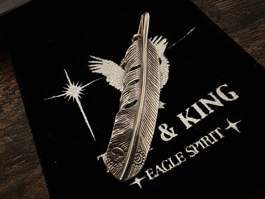 tady&king イーグルメタル付き爪金特大フェザー