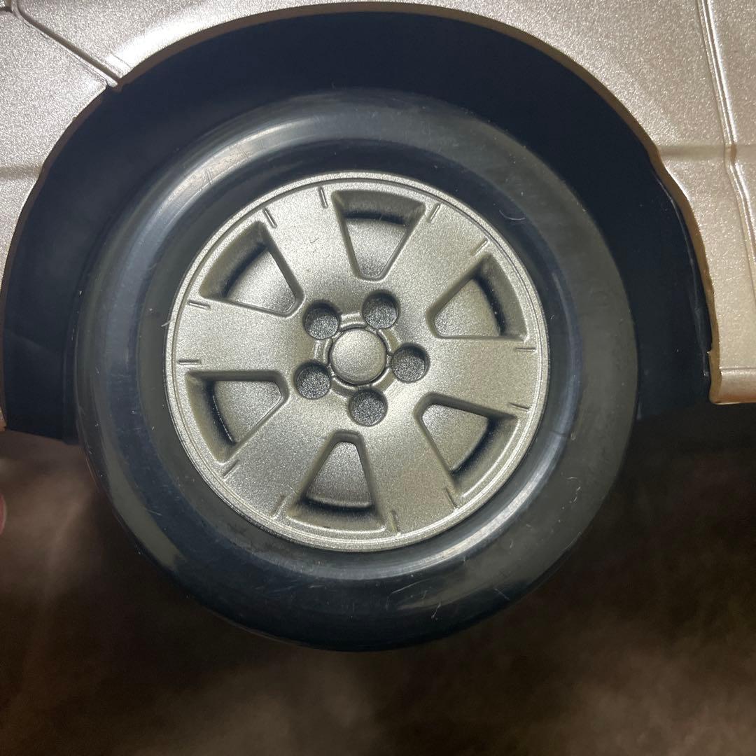 トヨタ ノア ホワイト ミニカー 1/10　カラーサンプル　色見本 ディーラー
