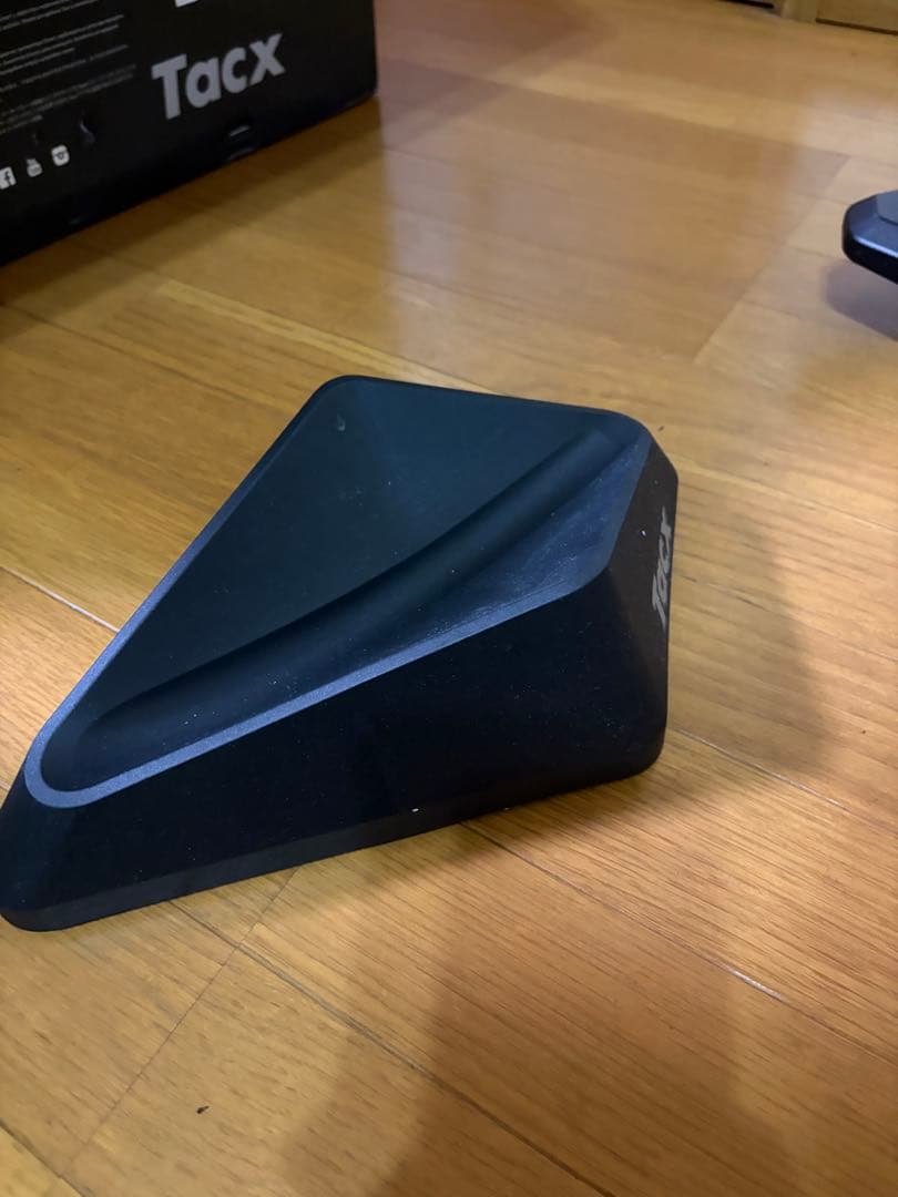 Tacx NEO Smart スマートローラー