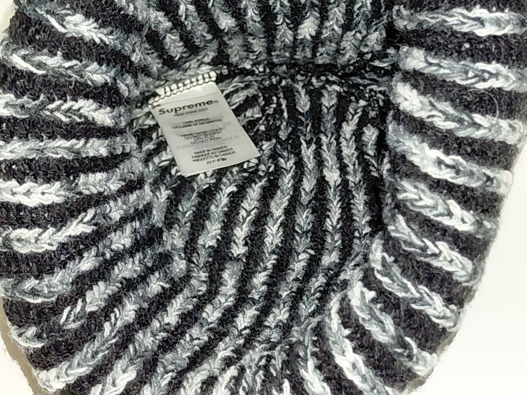 新品・未着用　Supreme　Rainbow　Knit　Loose　Gauge