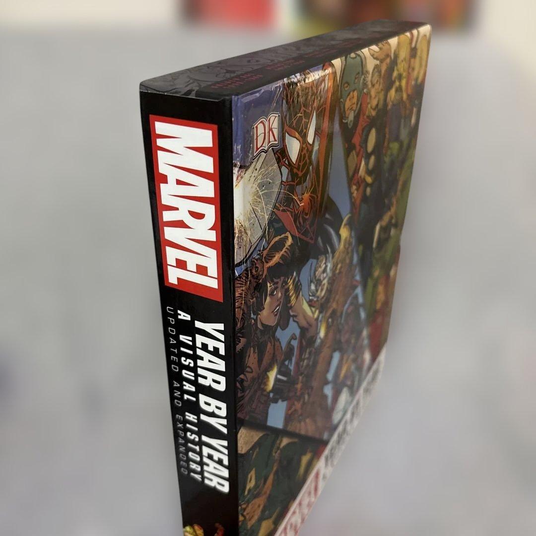 アート・デザイン・音楽 MARVEL YEAR BY YEAR A VISUAL HISTORY