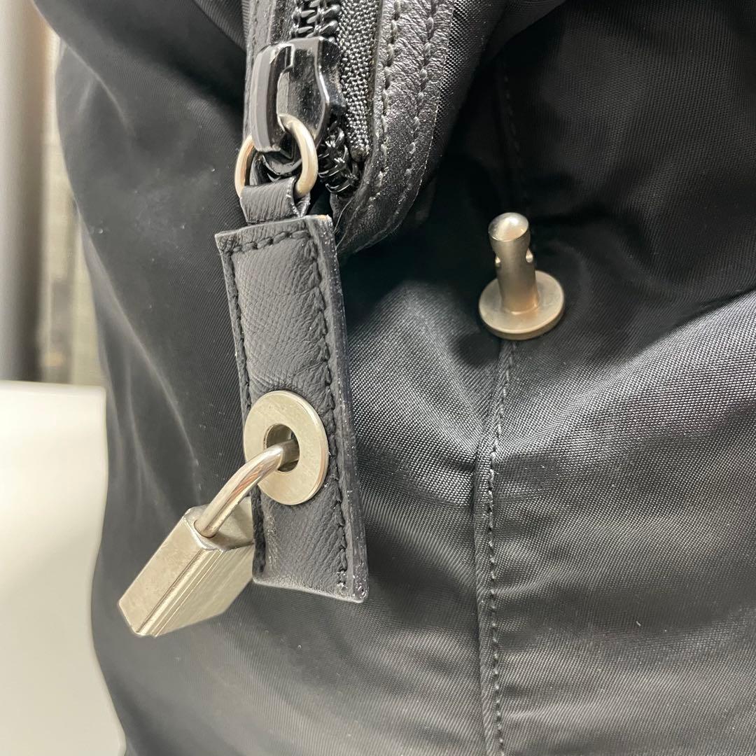 よ*ち様 PRADA ブラックナイロンボストンバッグ