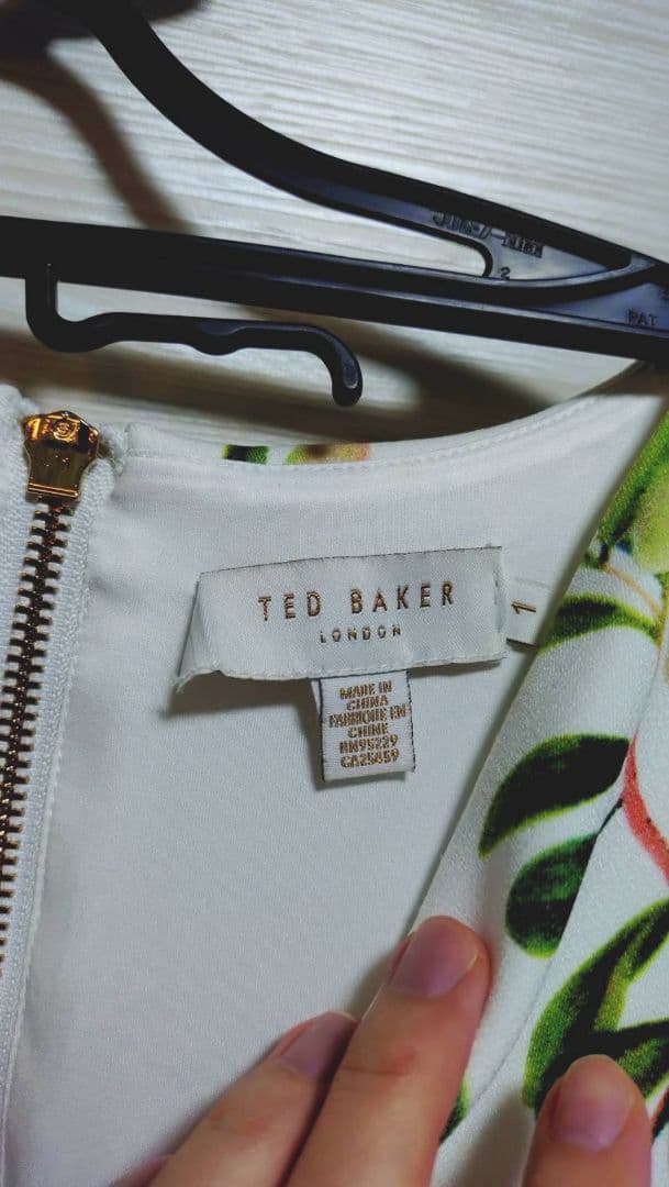 TED BAKER 花と鳥プリント ワンピース