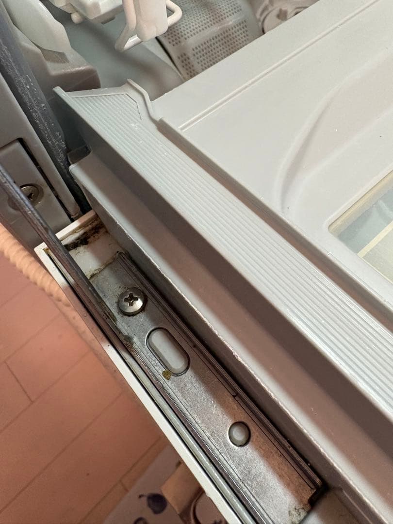 《引っ越しの為明日まで値引き》Panasonic 食器洗い乾燥機NP-TZ300