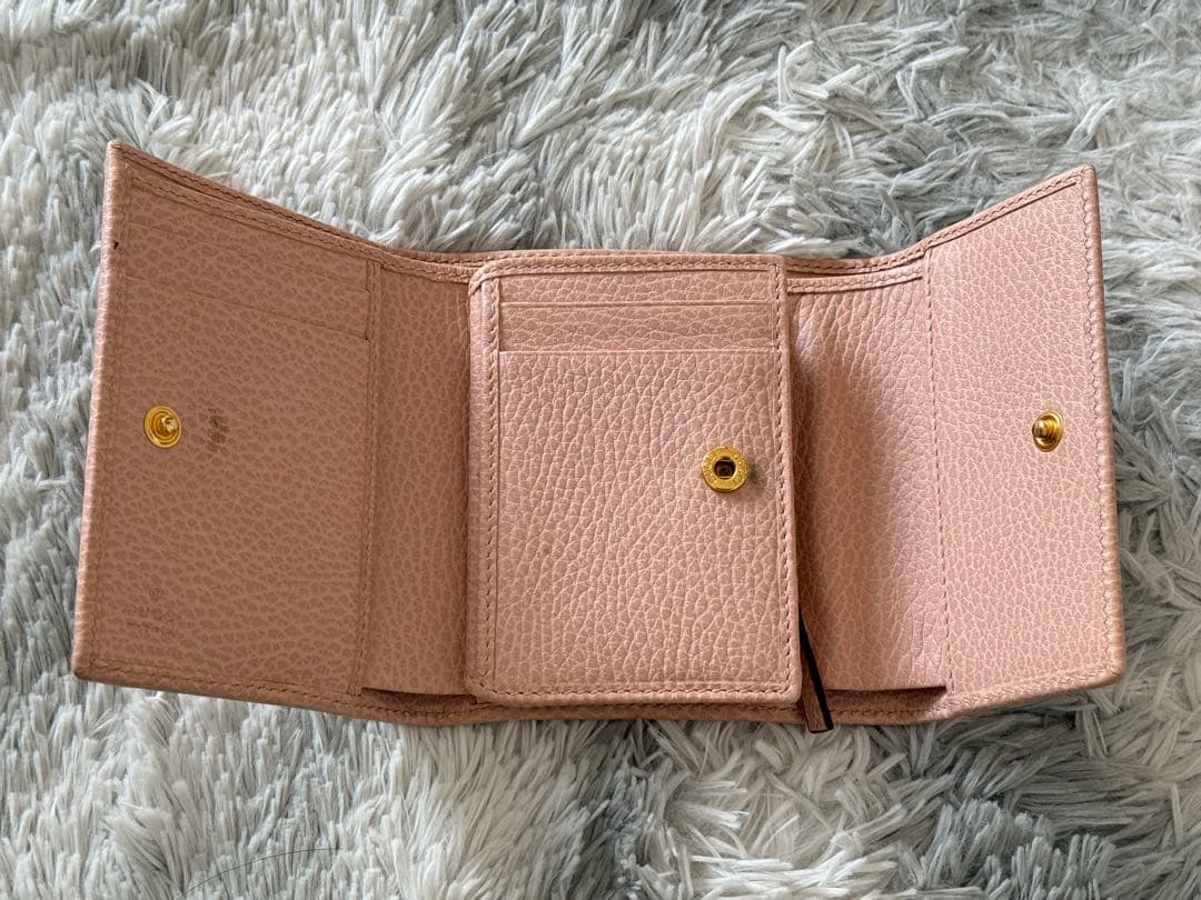 GUCCI ピンク レザー 三つ折り財布