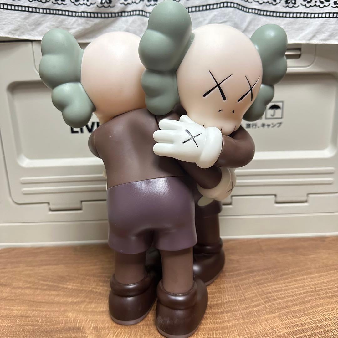 KAWS カウズ トゥゲザー ビニール フィギュア \"ブラウン\"