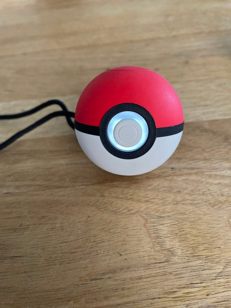 ポケットモンスター　レッツゴーピカチュウ　モンスターボールPLUS