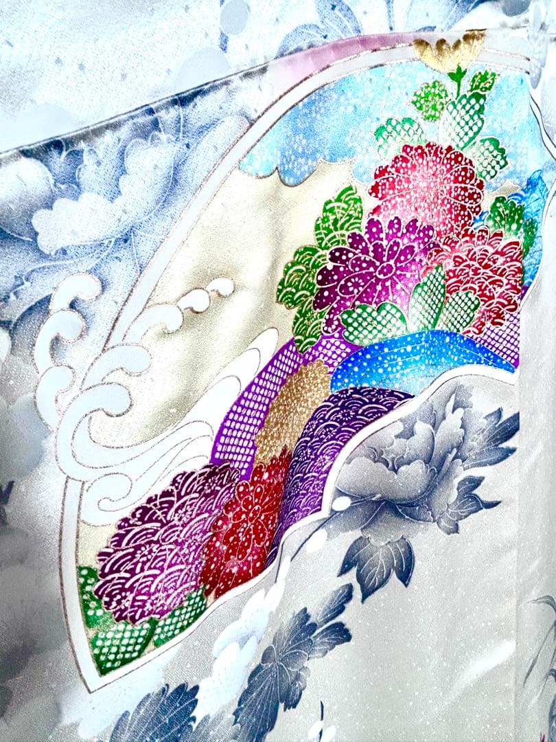 生成り 粉雪散らし 駒刺繍 金彩 振袖 正絹 高級逸品 古典柄 華やか