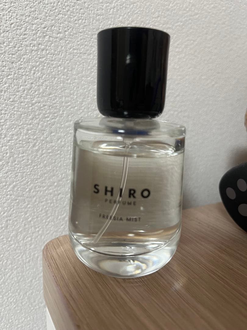 shiro シロ　香水　フリージアミスト