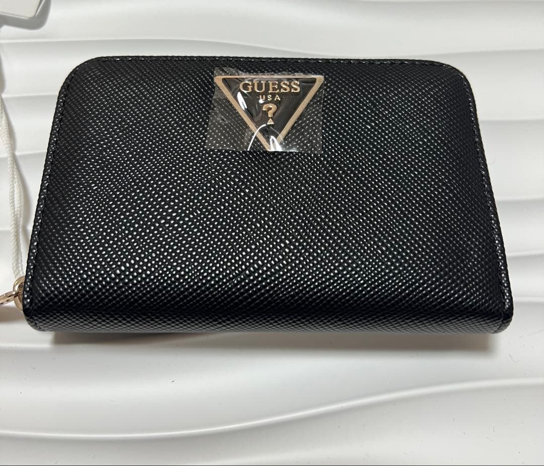 GUESS ブラック 二つ折り財布