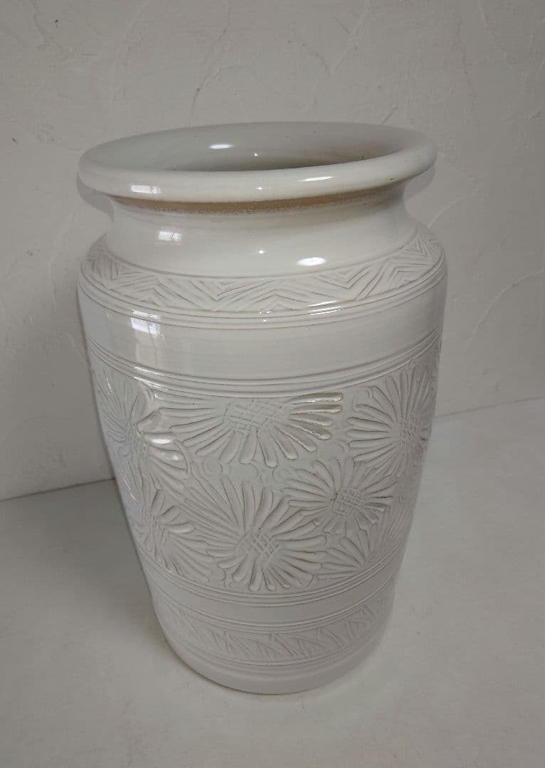 信楽焼き 卯山窯 傘立て 陶器 白 ホワイト 花柄 陶芸 伝統工芸品 インテリア