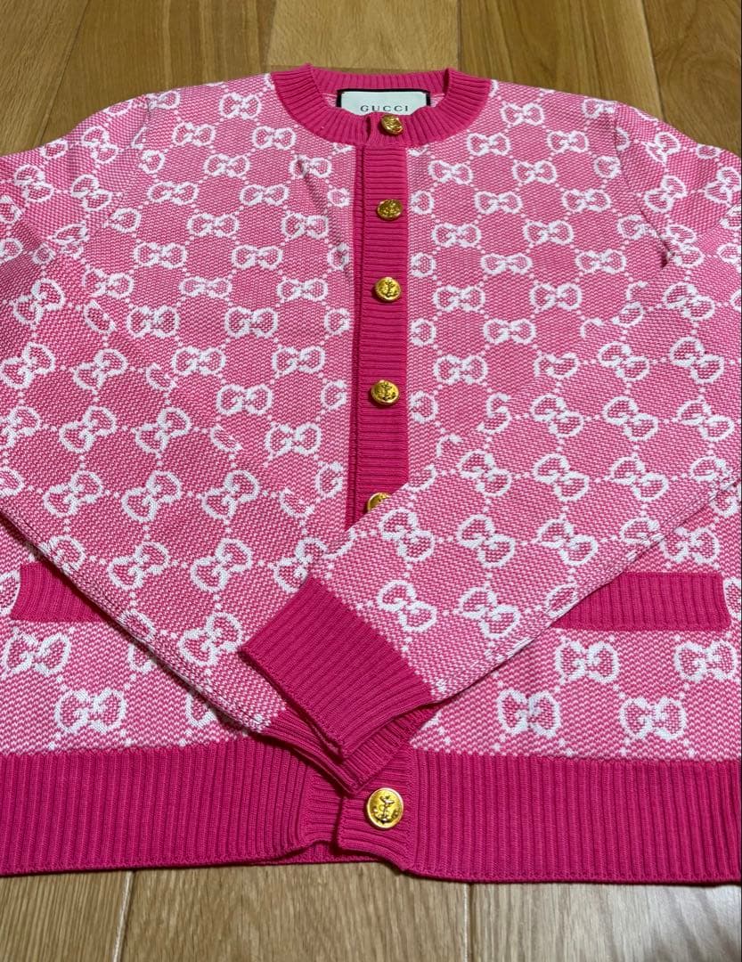 GUCCI ピンク　カーディガン　ピンク　XS 未使用　イタリア製
