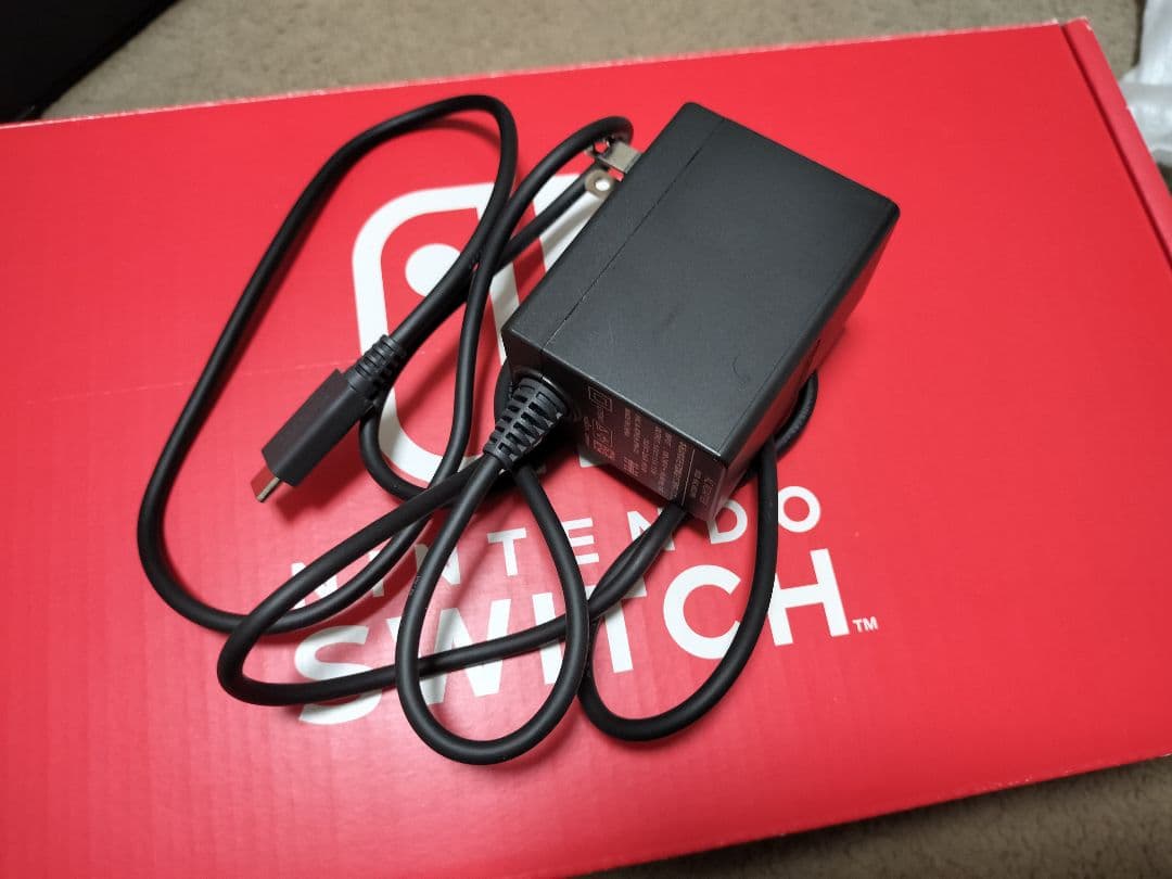 【良品】Nintendo Switch 本体 ストア限定版 SDカード付
