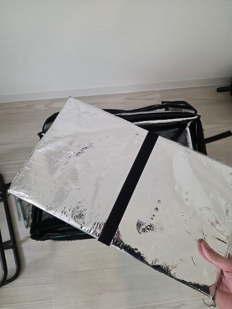 Uber Eats 配達用バッグ 大容量 グリーン　カゴ付き