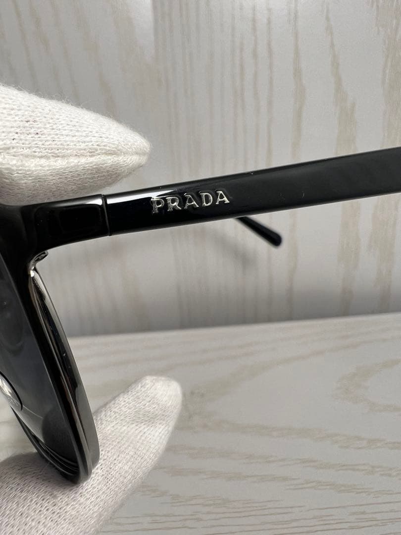 PRADA サングラス 試着のみ 極美品