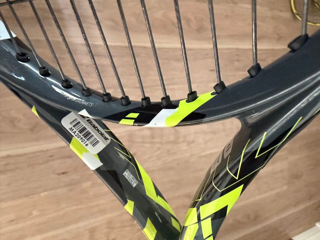Babolat ピュアアエロ テニスラケット 300g