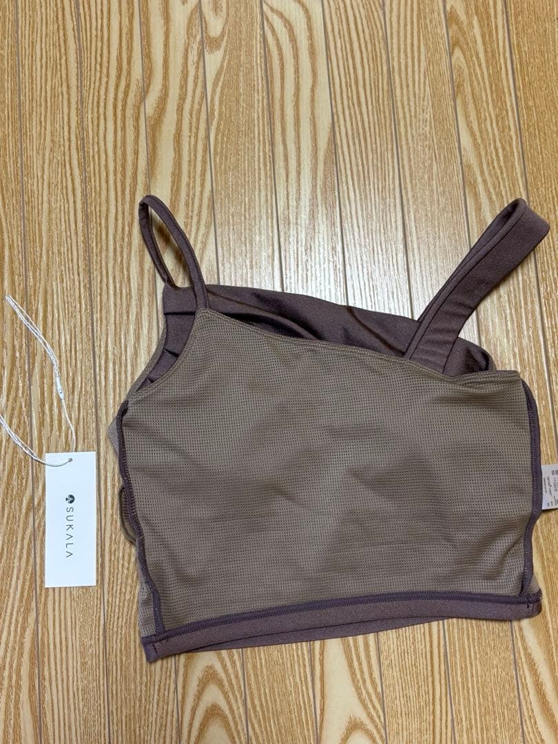 新品未使用【SUKALA】シャインストレッチ アシンメトリーブラトップ Ｓ