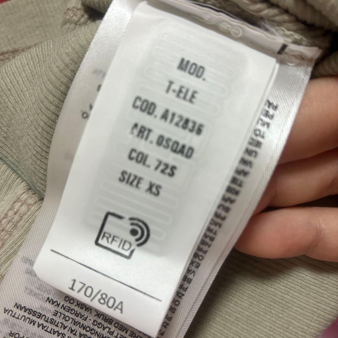 DIESEL T-Ele ベージュ ハートロゴ　Tシャツ