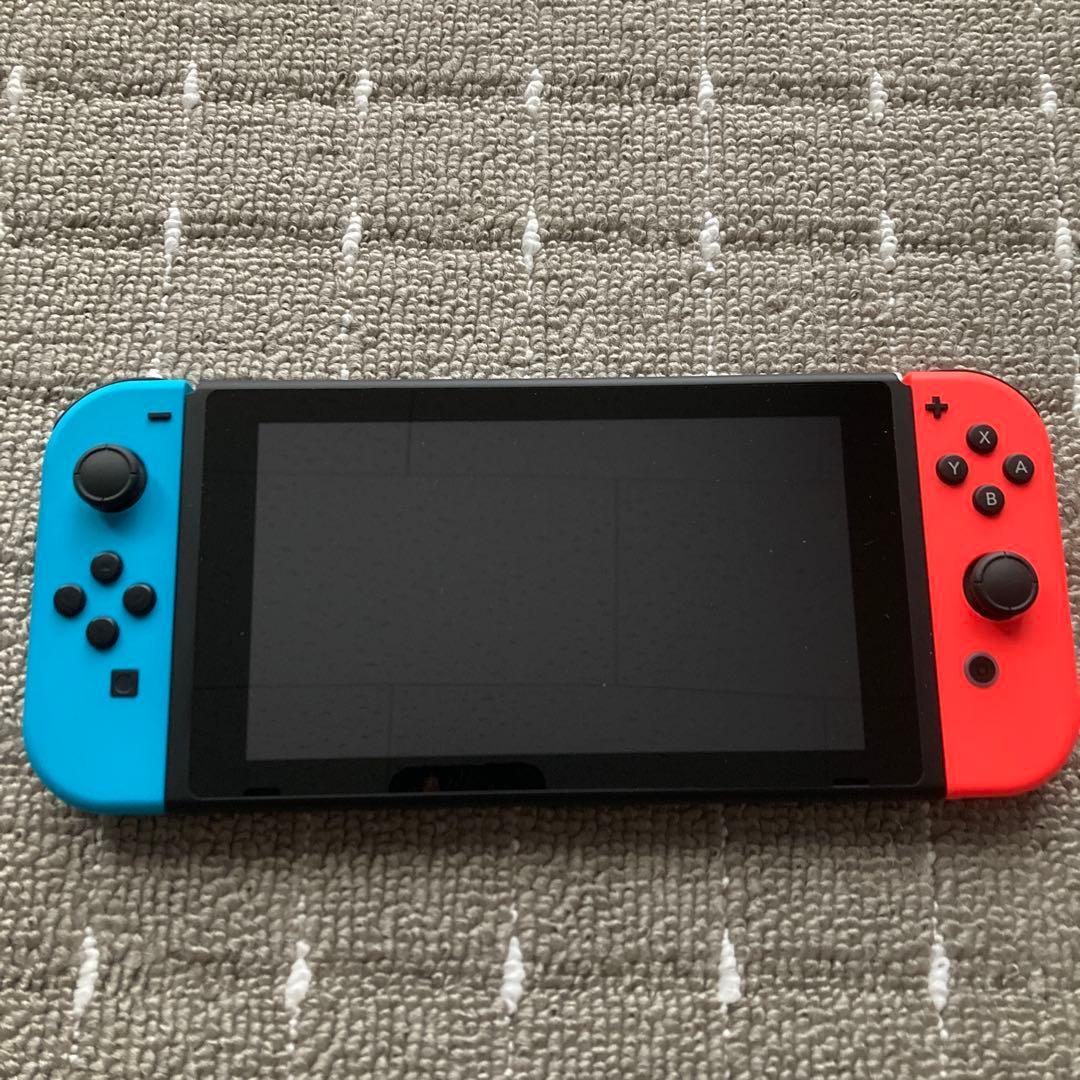 Nintendo Switch本体青／赤 おまけ付き(マイク）