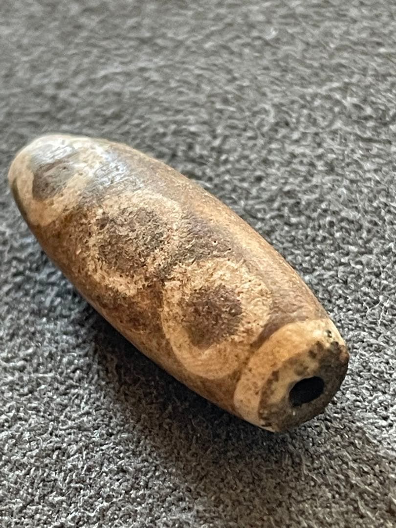 アンティーク六眼天珠　チベット　とんぼ玉　出土品