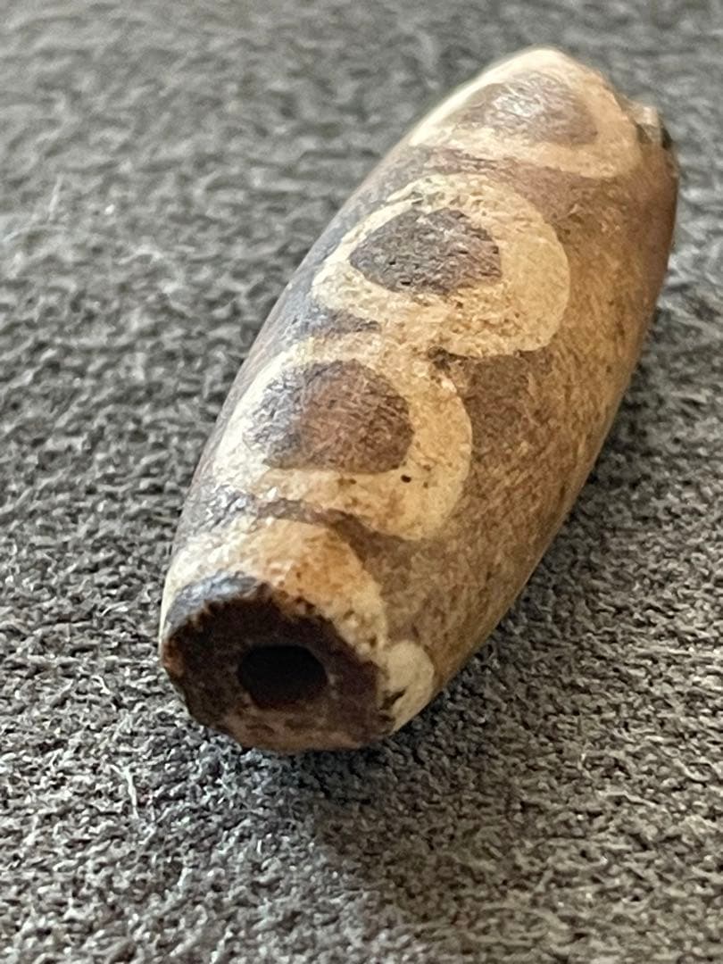 アンティーク六眼天珠　チベット　とんぼ玉　出土品