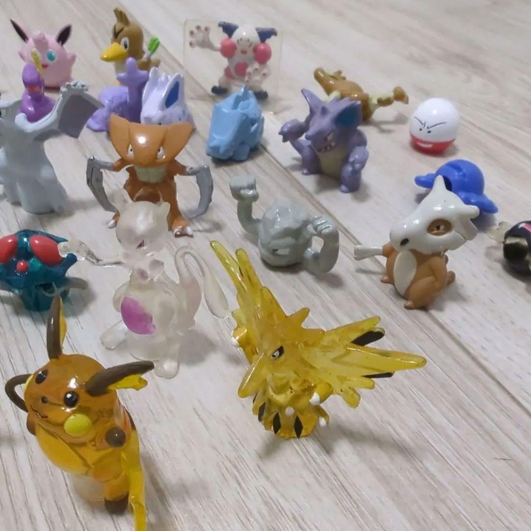 ポケモン　ガチャガチャ　フィギュア　90年代　初代　レトロ　当時物　クリア素材