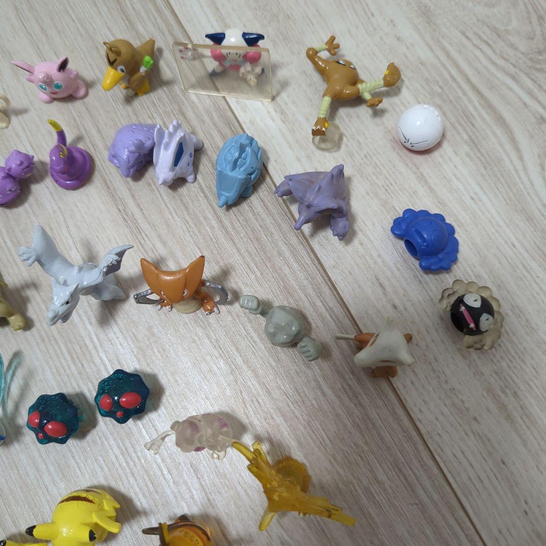 ポケモン　ガチャガチャ　フィギュア　90年代　初代　レトロ　当時物　クリア素材