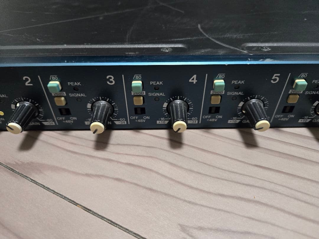 【YAMAHA】ヤマハマイクアンプMLA8MIC LINE AMPLFIER