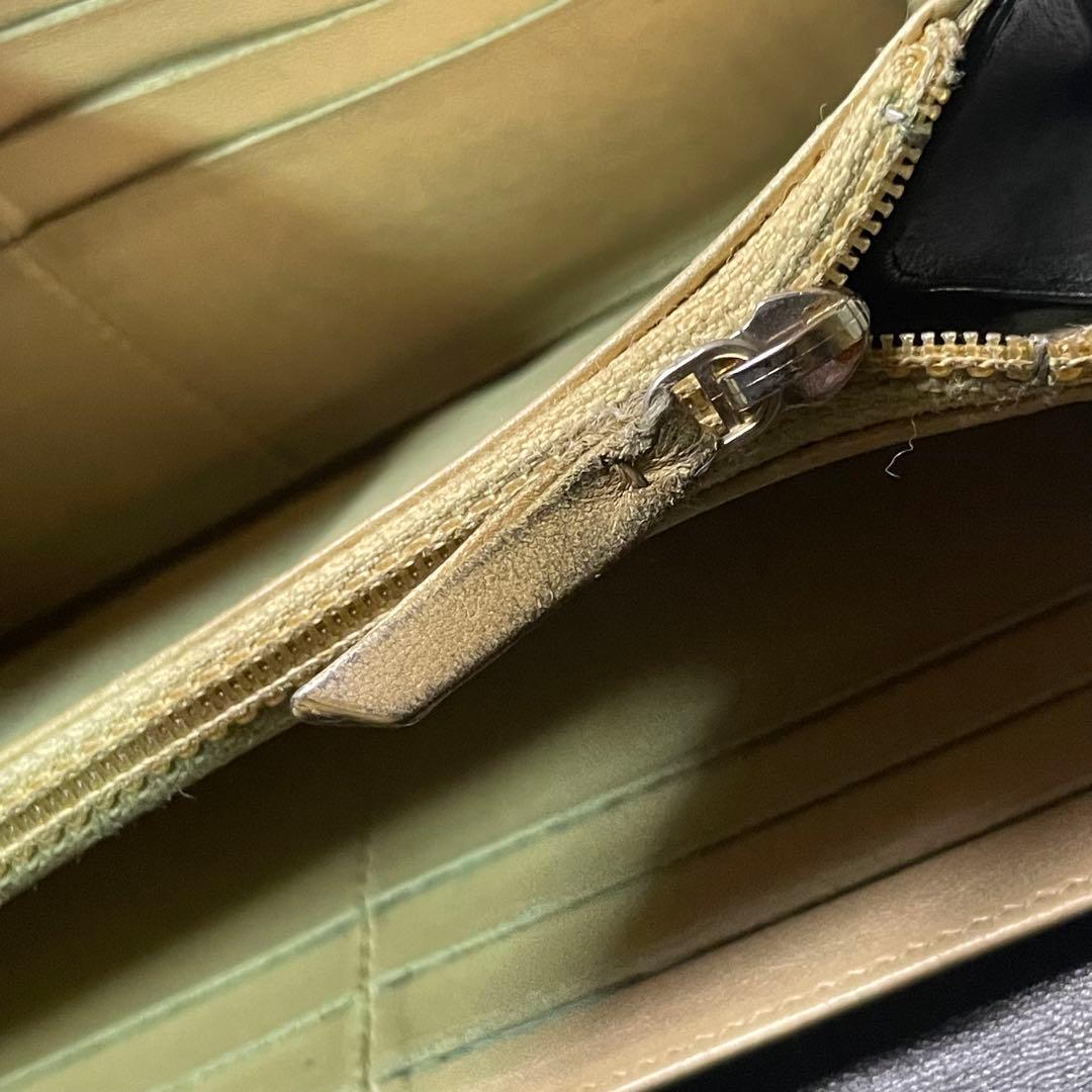 CHANEL カメリア レザー 二つ折り 長財布 シール有