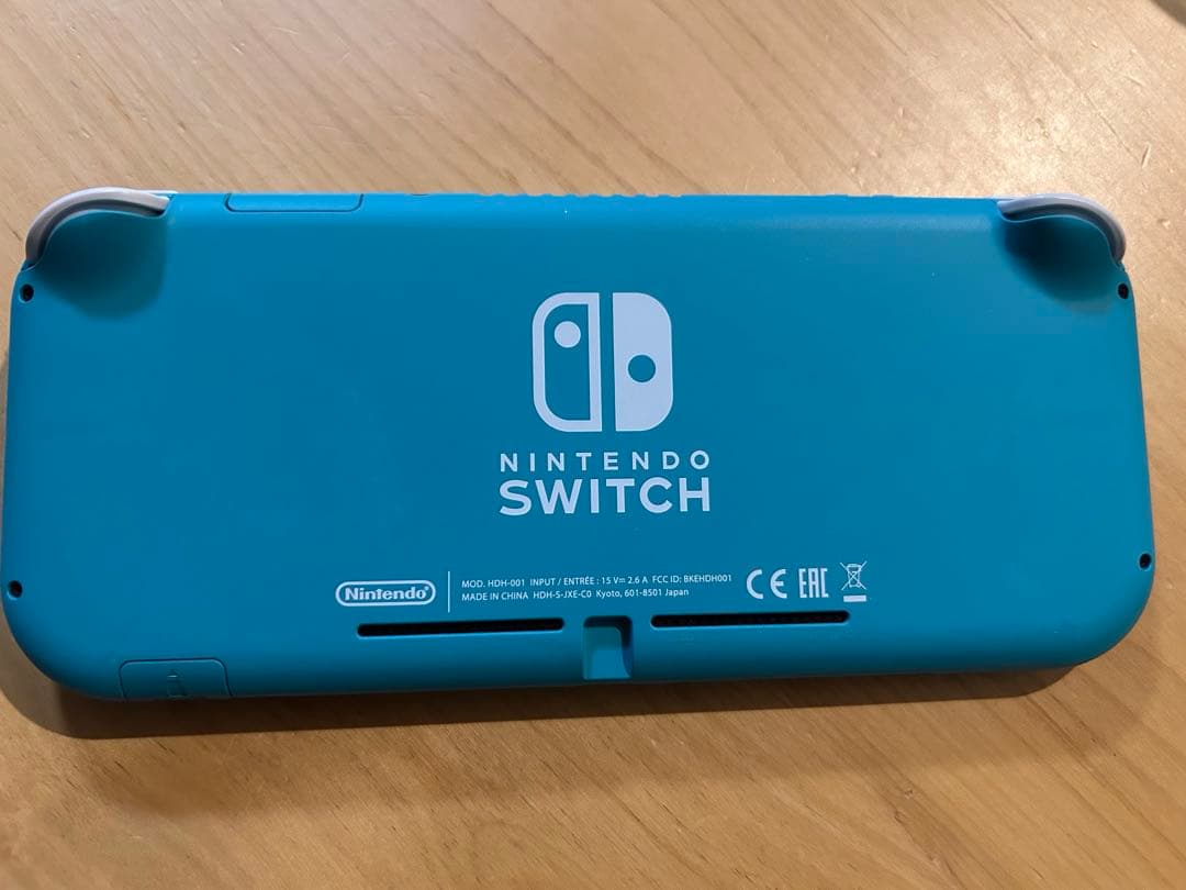 任天堂Switchライト　充電器　カバー付き