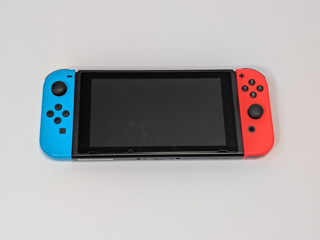 【美品】Nintendo Switch　バッテリー強化版（新型）ゲーム3本セット