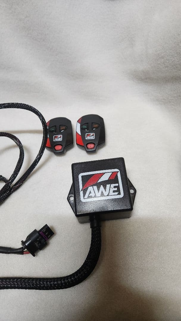 ランボルギーニ ウルス 可変バルブコントローラーAWE スイッチパスリモート