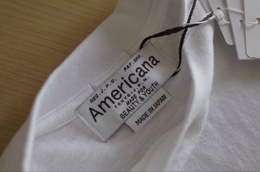 【トモモンガ】新品タグ付き Americana ロゴTシャツ