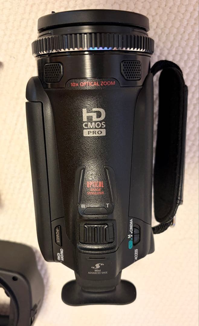 美品 Canon iVIS HF G20 デジタルビデオカメラ 内臓32GB