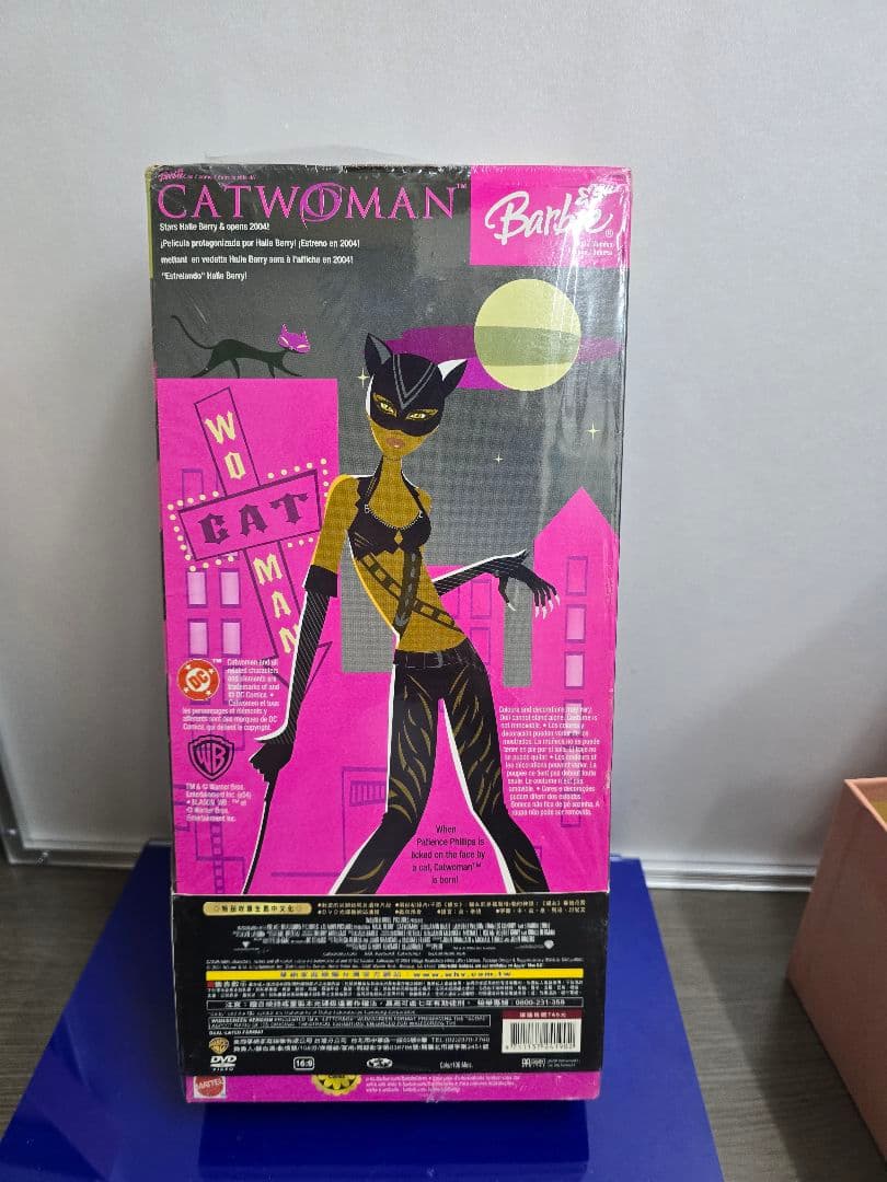 バービー DC キャットウーマン ハルベリー 未開封品 台湾バージョン