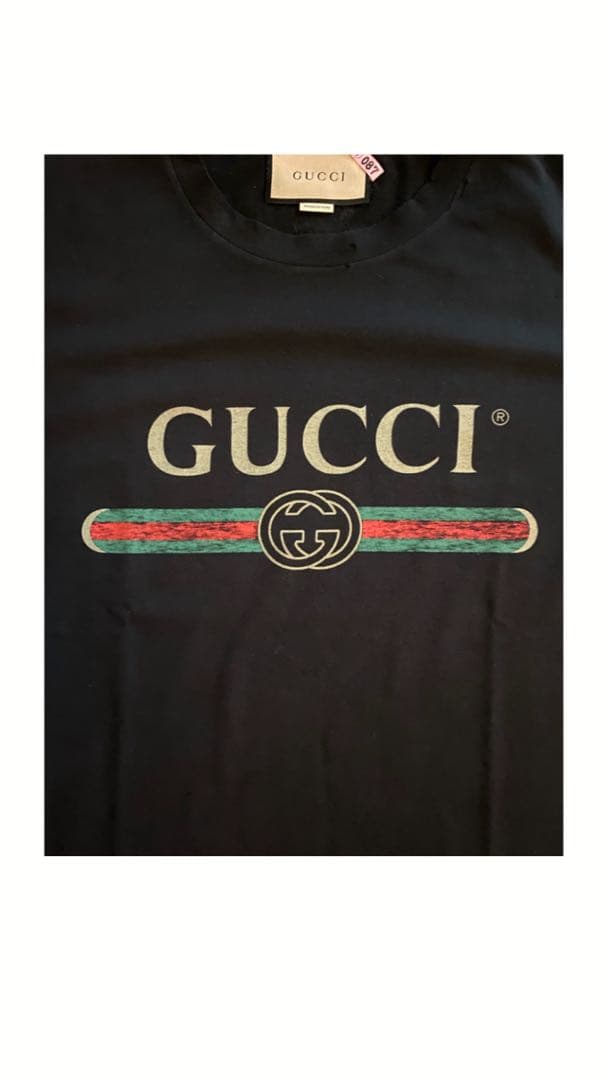 GUCCI ブラック ロゴ Tシャツ
