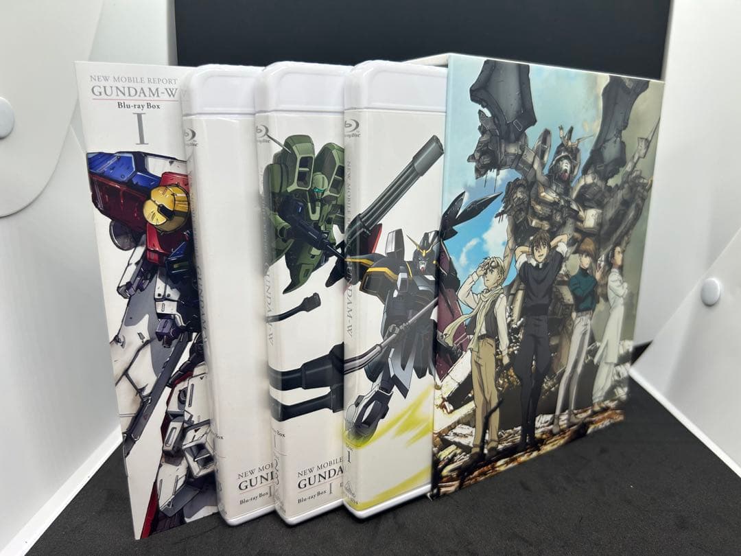 新機動戦記ガンダムW Blu-ray Box 1+2 エンドレスワルツ特別編