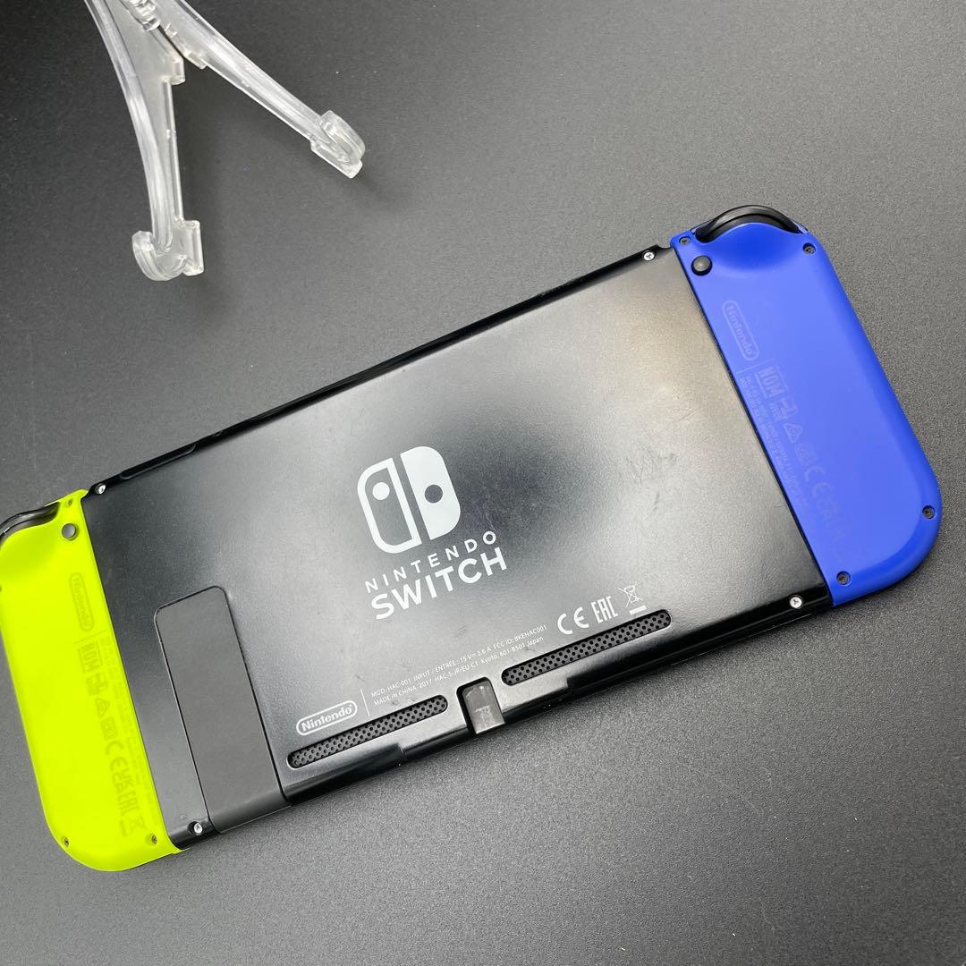 【初期化済】【値下げ不可】任天堂Nintendo Switch 本体　ケース付②