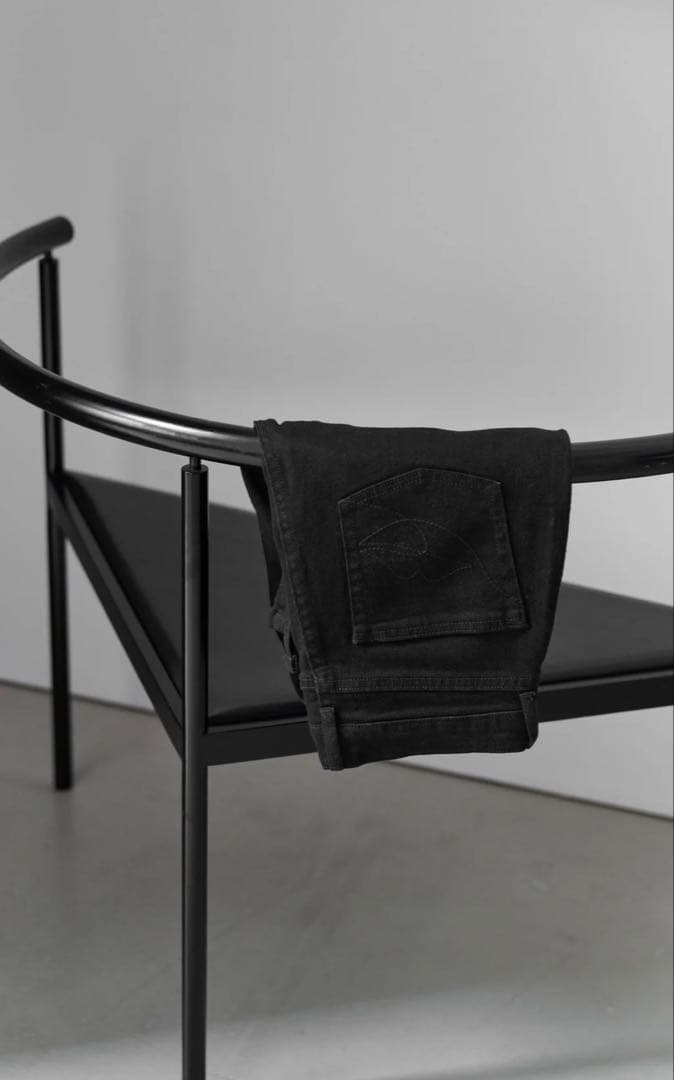 パンツ New York High-Waisted Jeans