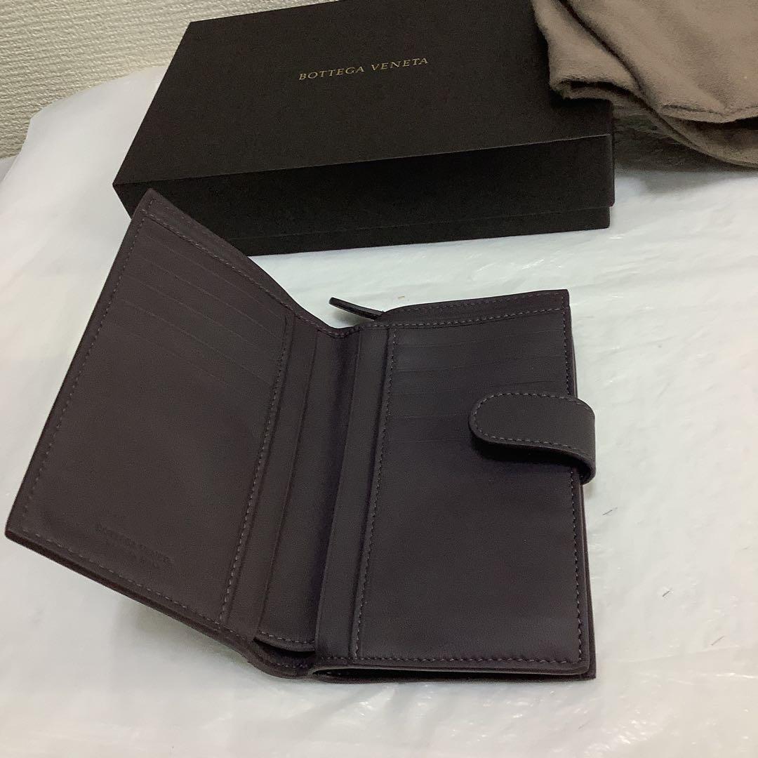 7605⑥BOTTEGA VENETA 二つ折り財布 紫と黒　ボッテガヴェネタ