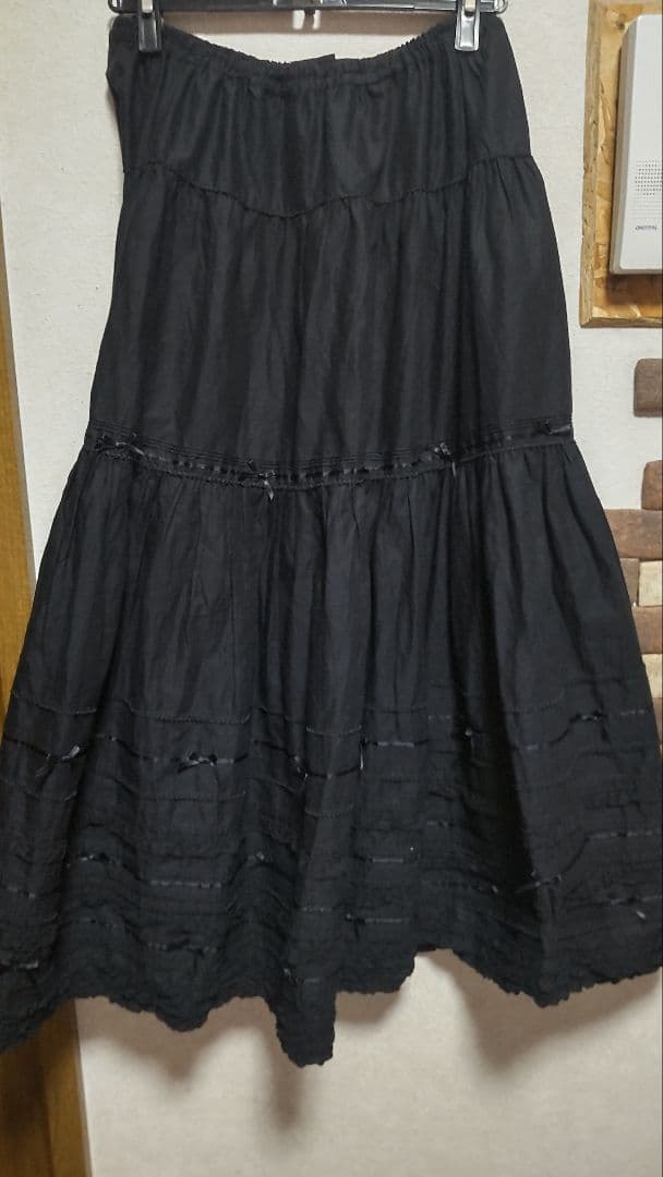 お値下げ！ピンクハウス、黒のフレアスカート リボン付き