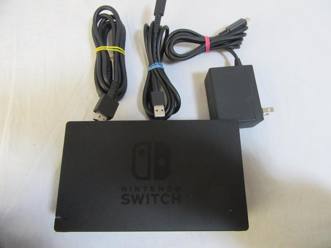 ら*ら様 Switch本体・周辺機器 ジョイコン2つ ドック ケーブル スマブラ