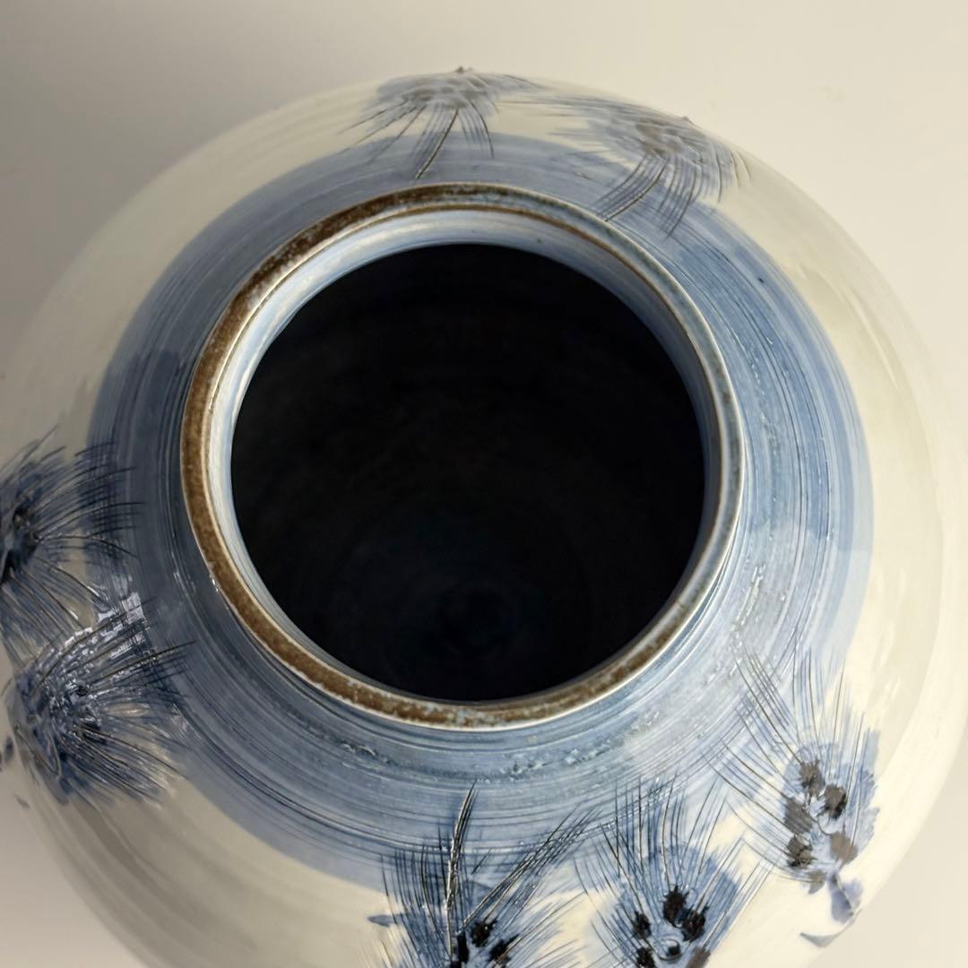 有田焼 日展陶芸作家 草場正人 共箱 在銘 染付 細密絵 花瓶 花入 飾壷
