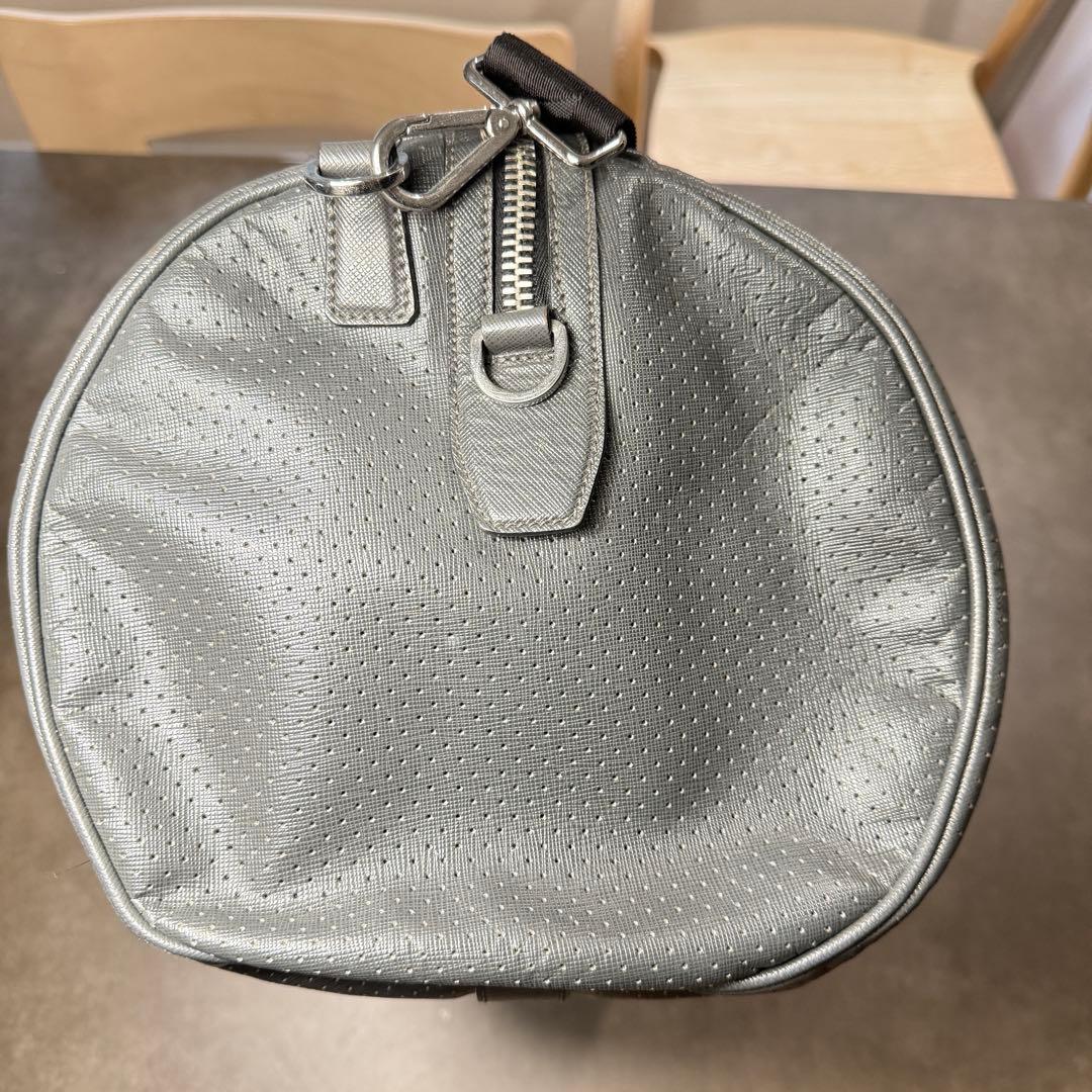 プラダ　サフィアーノレザー　グレー　ボストンバッグ　ダッフルバッグ　PRADA