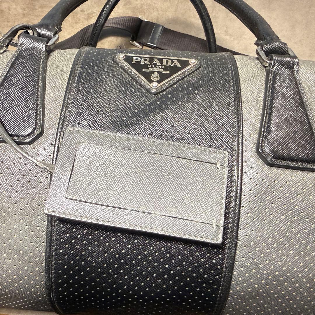 プラダ　サフィアーノレザー　グレー　ボストンバッグ　ダッフルバッグ　PRADA