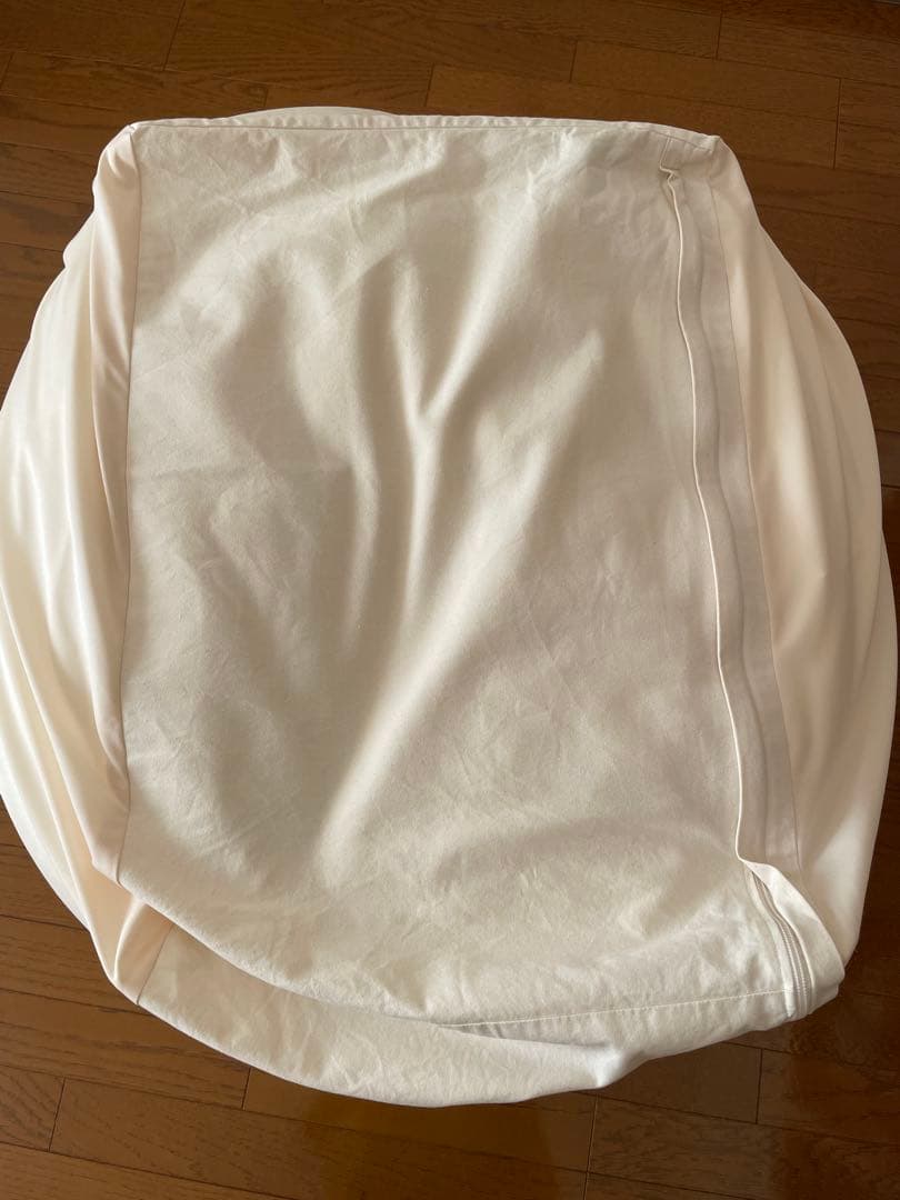 体にフィットするソファ　無印良品　生成