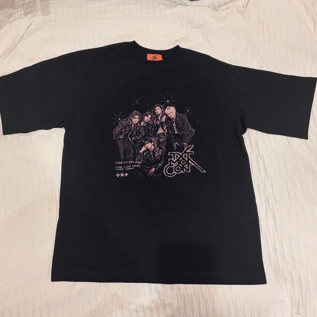 TXT MOACON Tシャツ