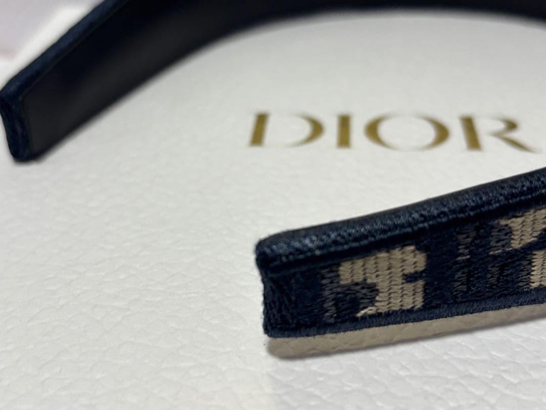Dior ロゴ刺繍 ヘアバンド カチューシャ ネイビー